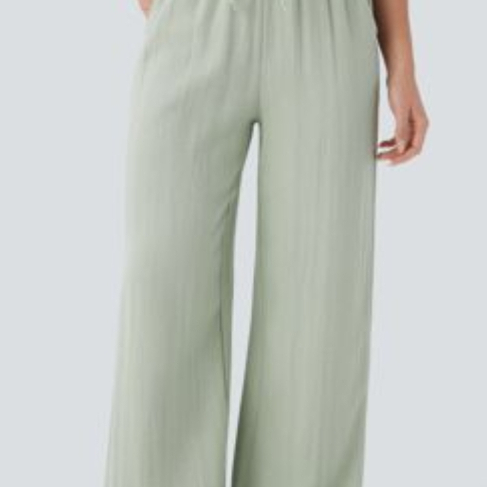 Wide Leg Pull-On Pants in Sage Green